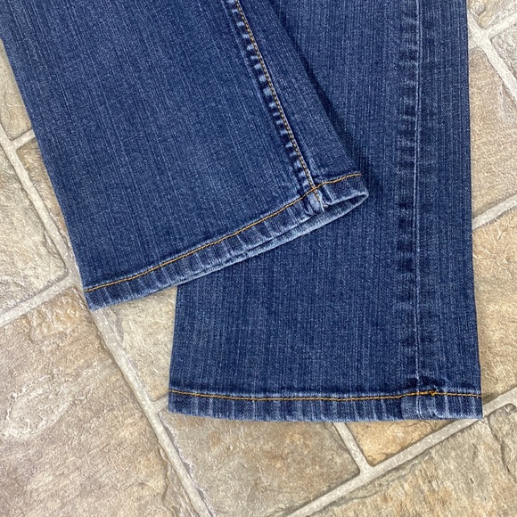 RVCA Jeans 8” Rise, Medium Blue Wash - Picture 11 of 11